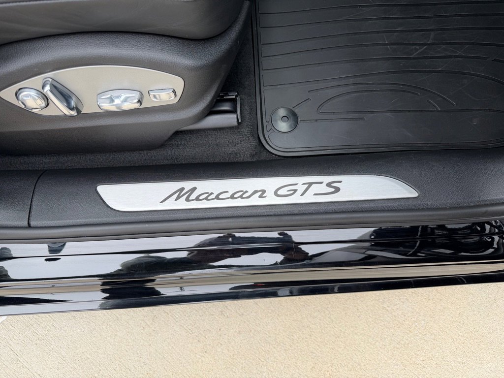 Used 2017 Porsche Macan GTS image 29