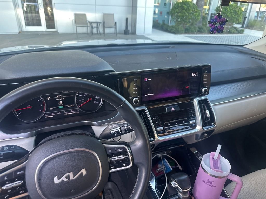 Used 2022 Kia Sorento SX image 7