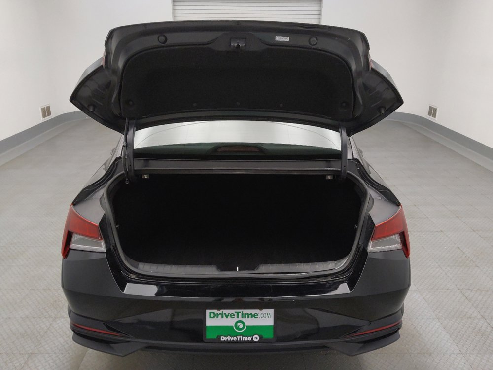 Used 2022 Hyundai Elantra SEL w/ Convenience Package FWD image 29