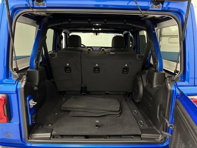 Used 2023 Jeep Wrangler Sahara w/ Safety Group image 15