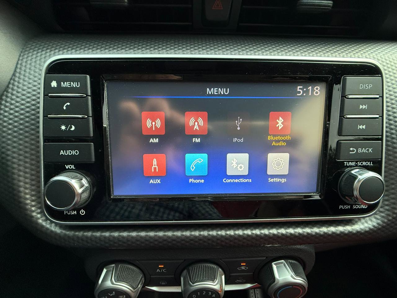 Used 2018 Nissan Kicks S image 20