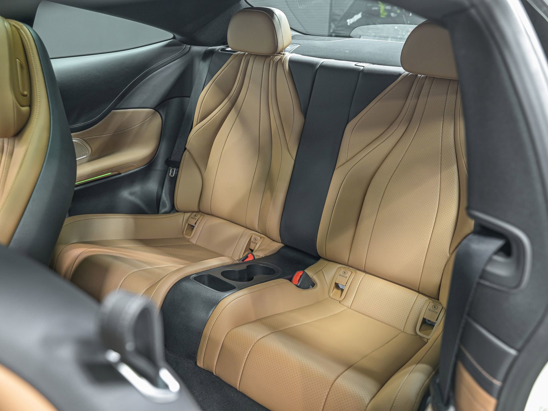 Used 2025 Mercedes-Benz CLE 300 4MATIC Coupe image 26