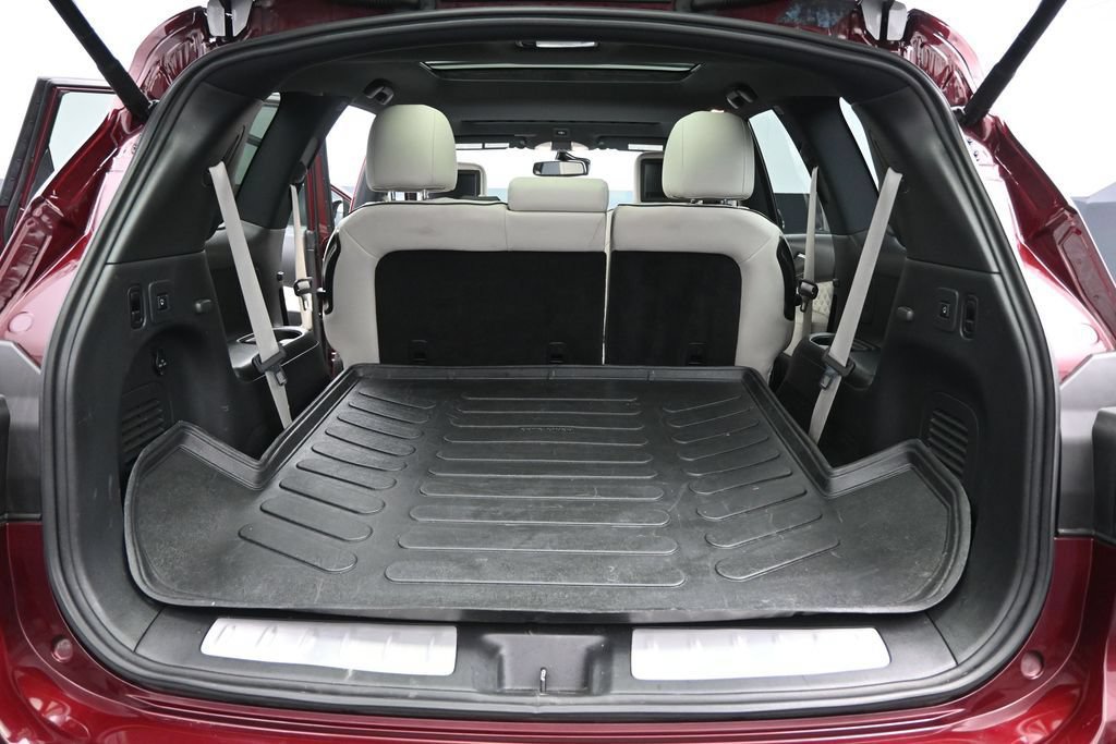 Used 2019 INFINITI QX60 Luxe w/ Limited Package AWD/4WD image 33