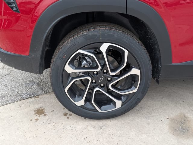 New 2026 Chevrolet Trax RS w/ Driver Confidence Package FWD image 3