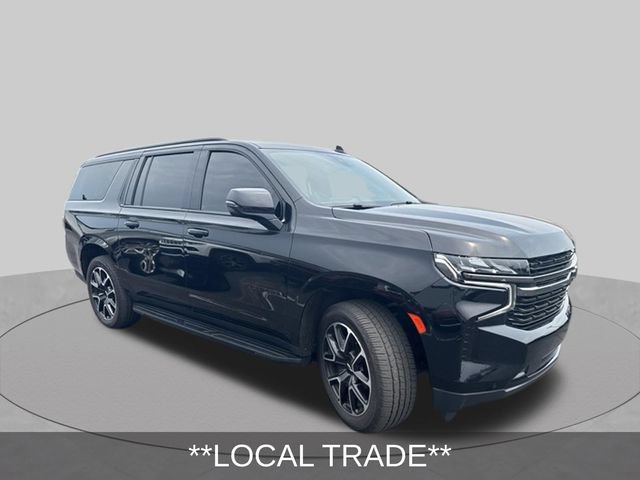 Used 2022 Chevrolet Suburban RST w/ Luxury Package AWD/4WD image 3