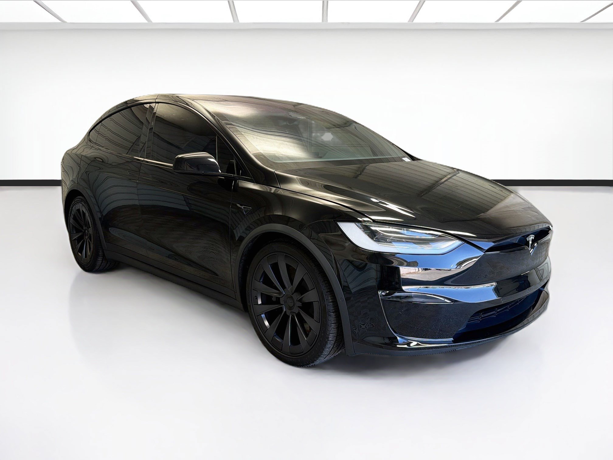 Used 2023 Tesla Model X AWD/4WD image 3