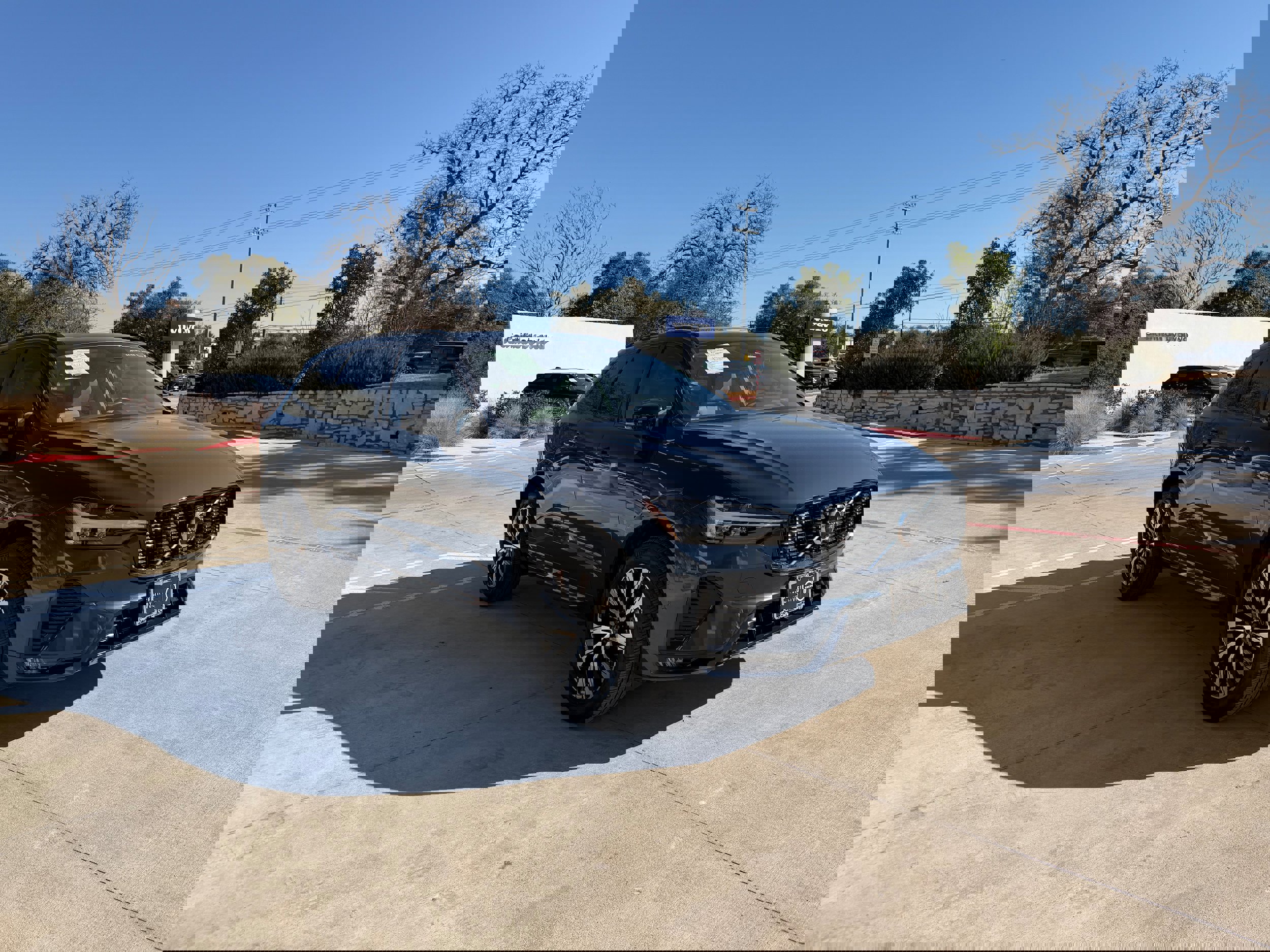 Certified 2024 Volvo XC60 B5 Plus image 7