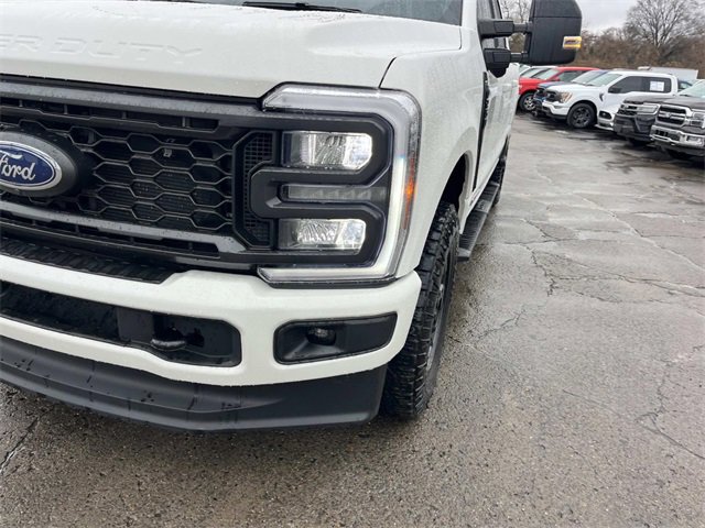 Used 2024 Ford F250 Lariat w/ Sport Appearance Package image 9