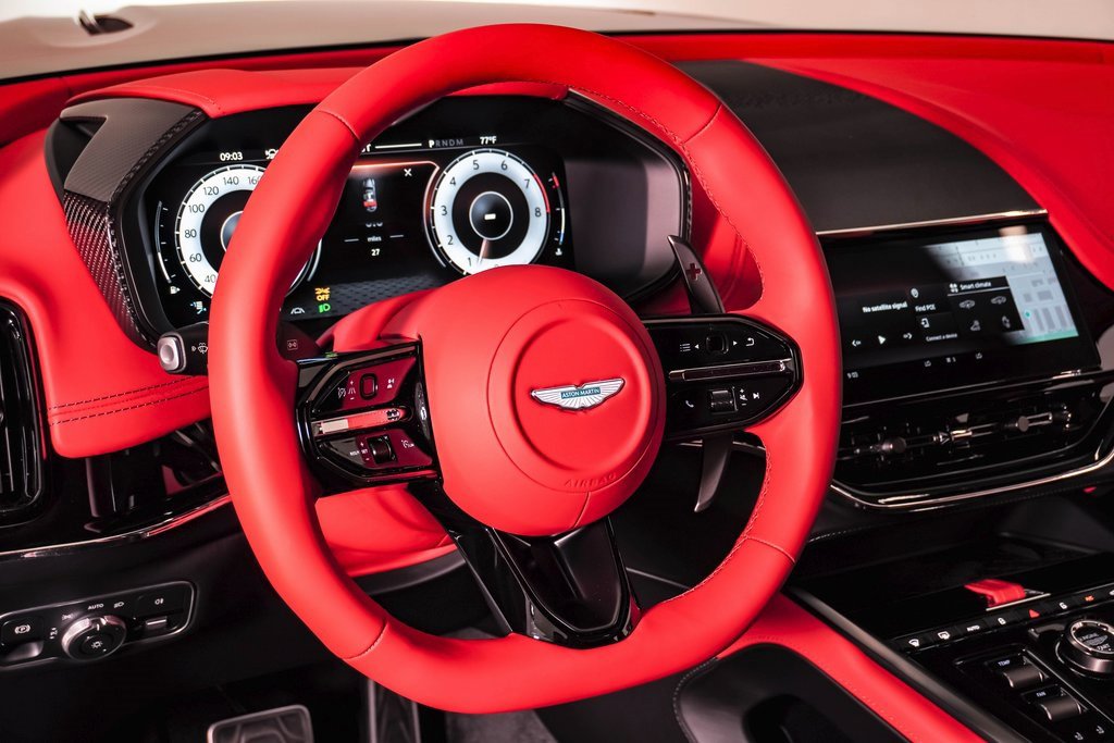 New 2025 Aston Martin DBX 707 image 25