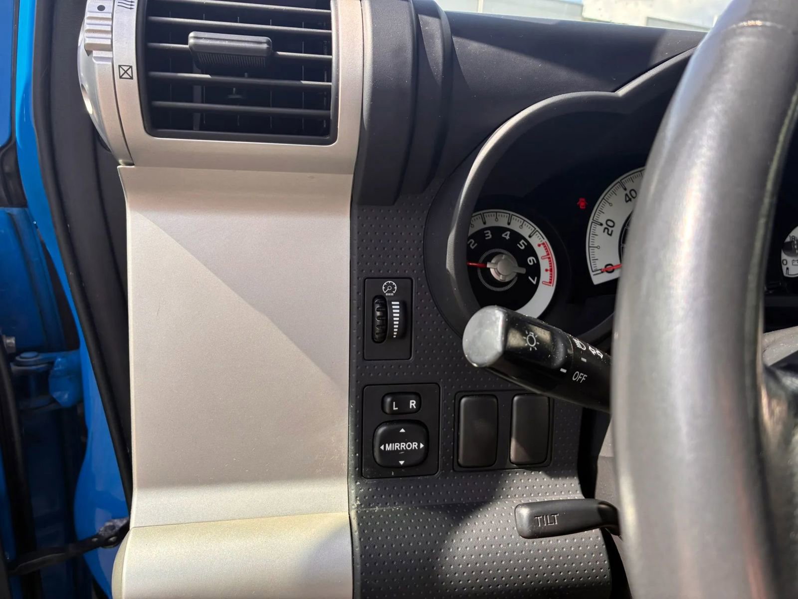 Used 2007 Toyota FJ Cruiser 4WD image 24