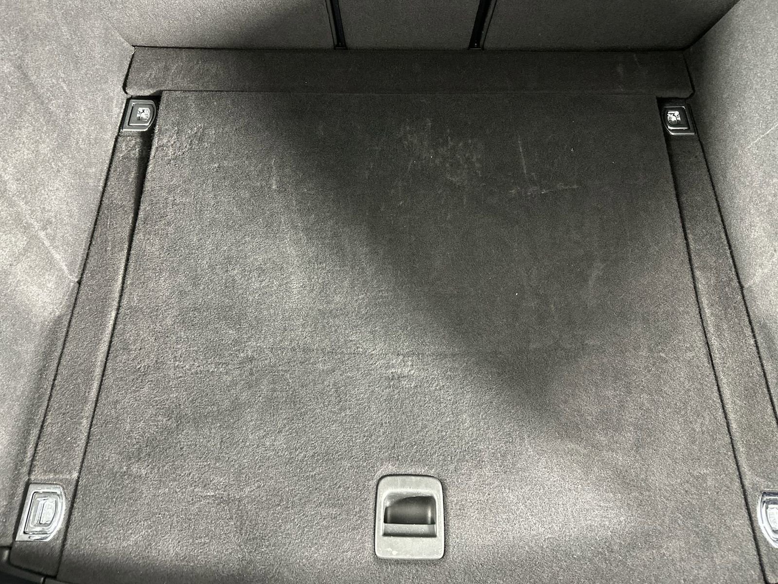 Used 2020 Porsche Macan AWD/4WD image 26