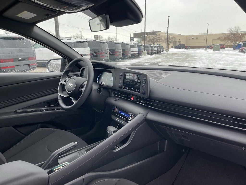 New 2026 Hyundai Elantra Sport image 14
