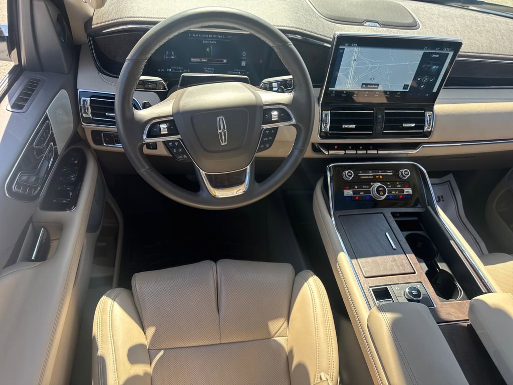 Used 2024 Lincoln Navigator L Reserve AWD/4WD image 14