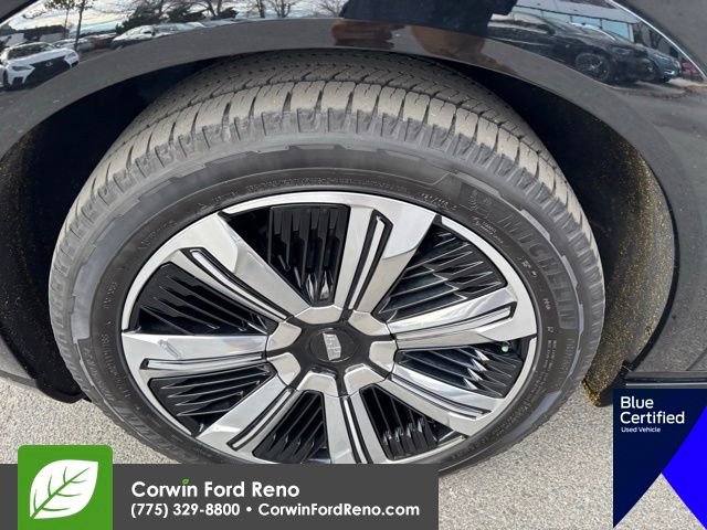 Used 2025 Cadillac Escalade IQ Luxury 2 image 43