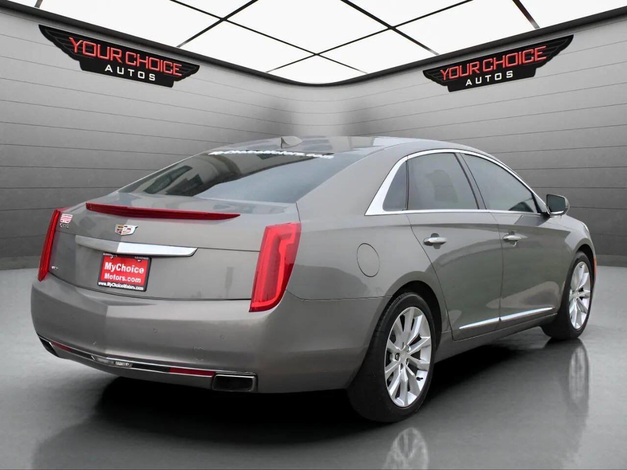 Used 2017 Cadillac XTS Luxury w/ Driver Awareness Package image 5