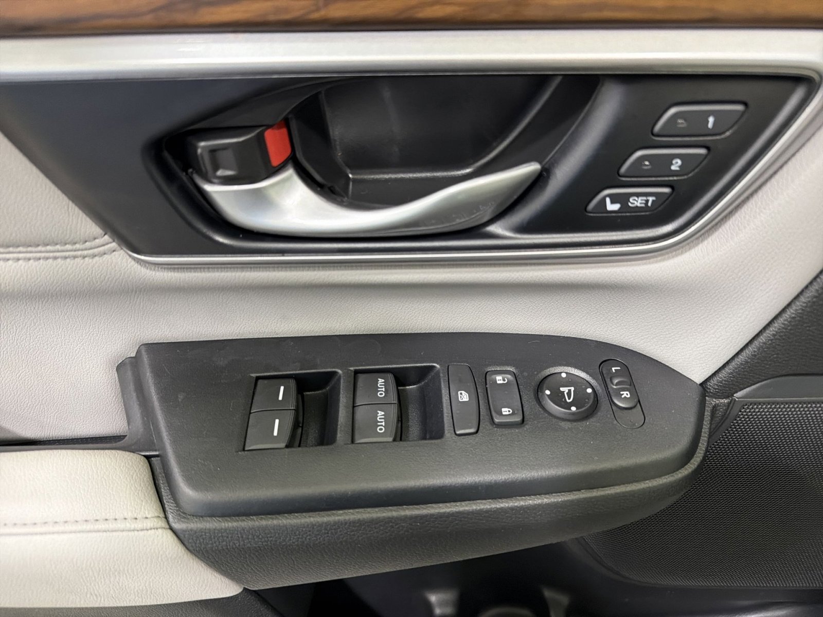Used 2022 Honda CR-V Touring image 37