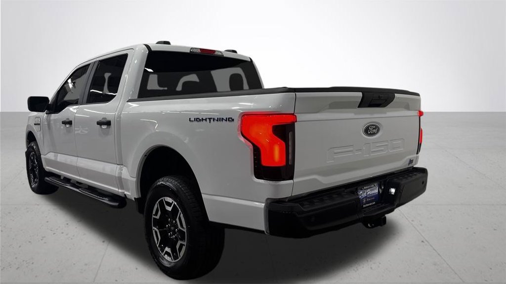 Used 2022 Ford F150 Lightning Pro AWD/4WD image 10