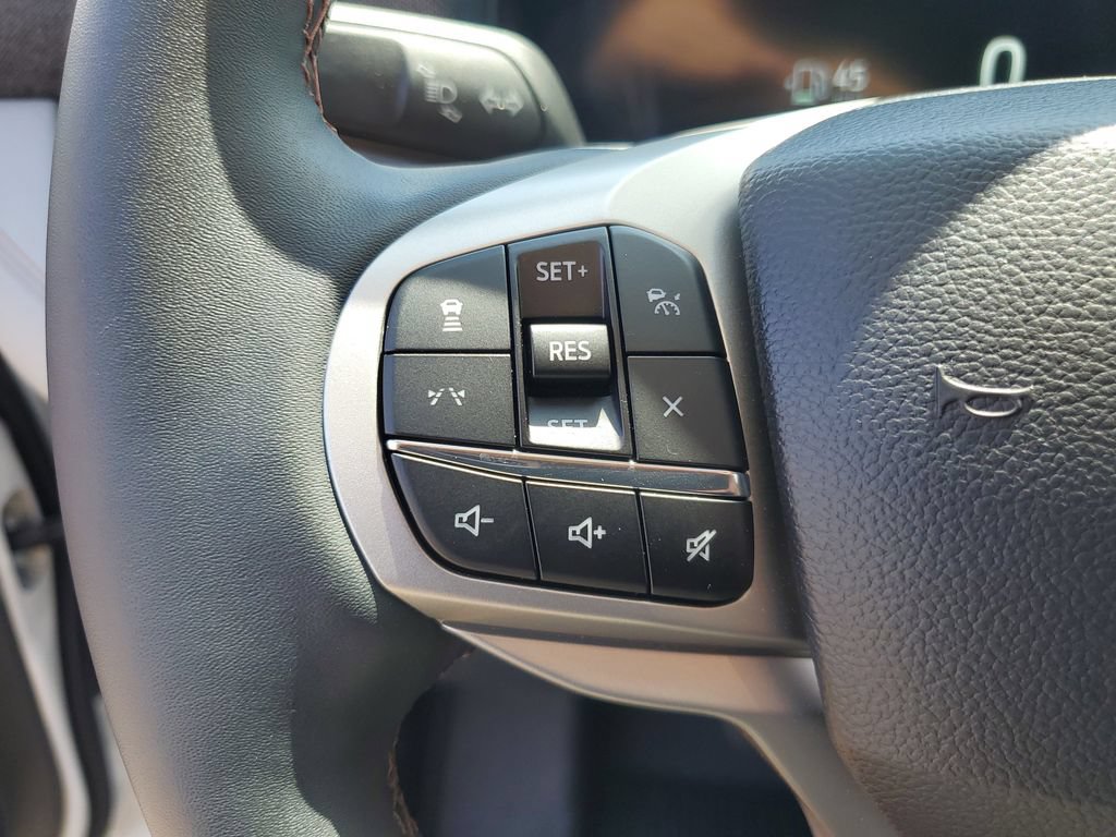Used 2026 Ford Explorer Active w/ Active Comfort Package RWD image 11