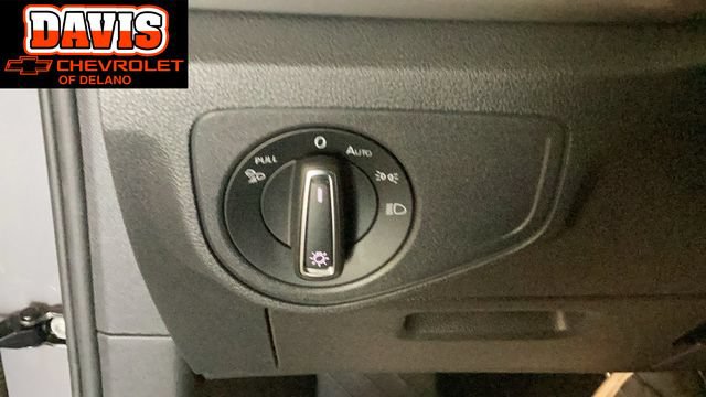 Used 2020 Volkswagen Atlas Cross Sport SE w/ Panoramic Sunroof Package AWD/4WD image 16