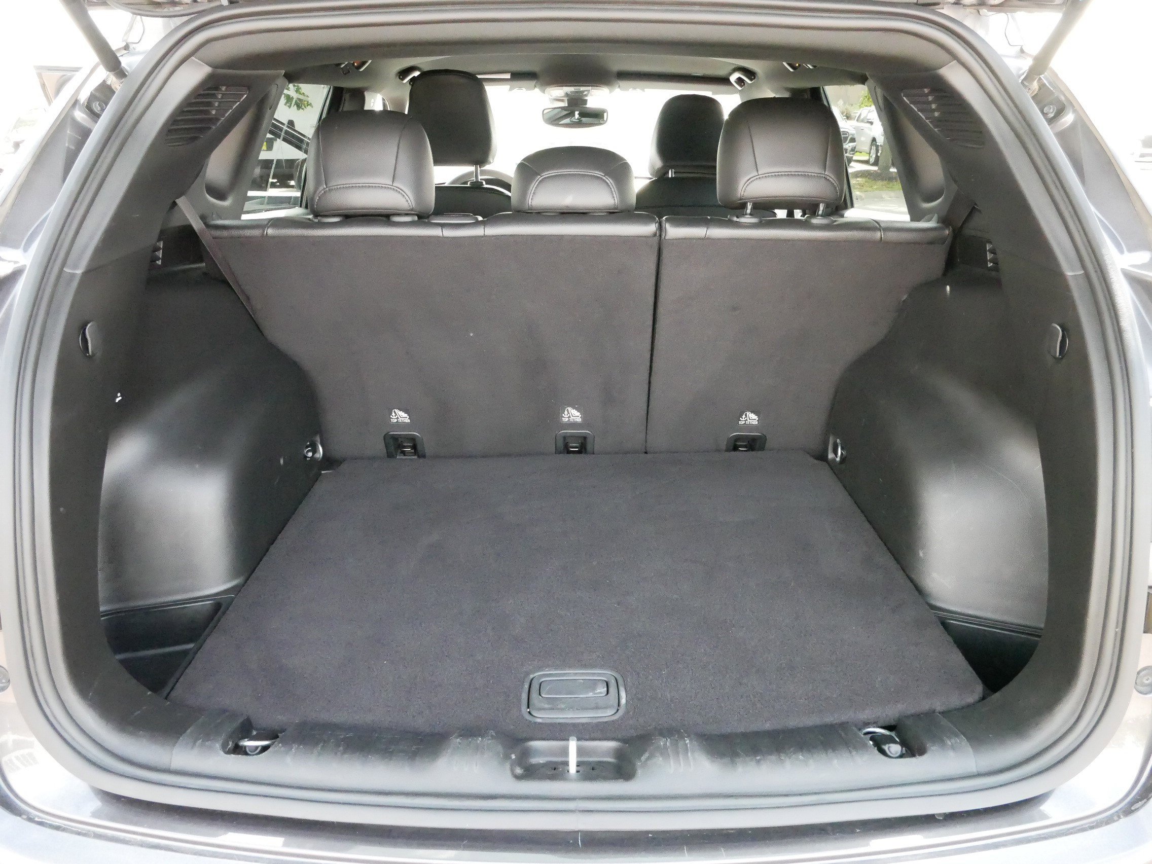 Used 2024 Jeep Compass Limited image 18