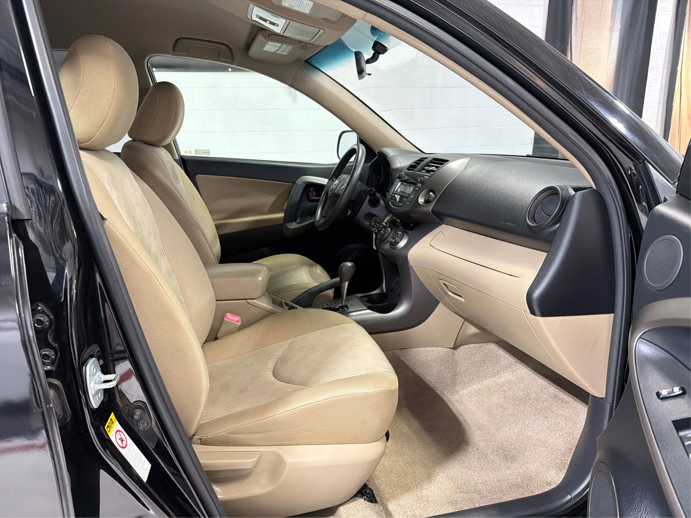 Used 2010 Toyota RAV4 4WD image 14