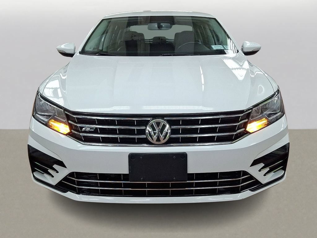 Used 2017 Volkswagen Passat 1.8T R-Line FWD video 2