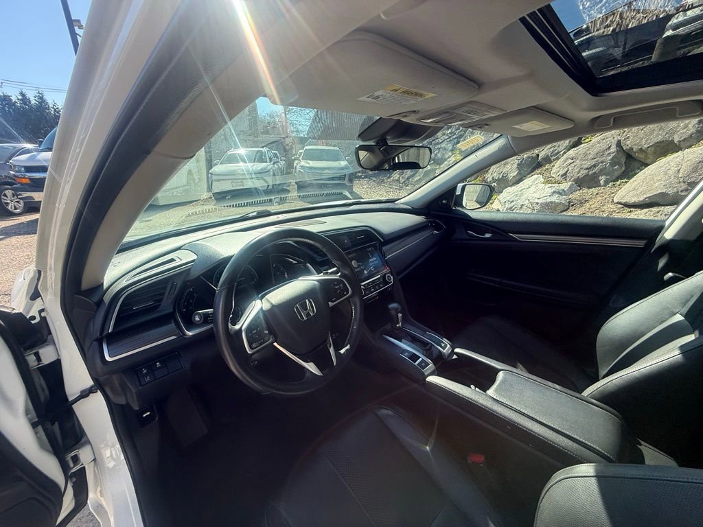 Used 2020 Honda Civic Touring image 17