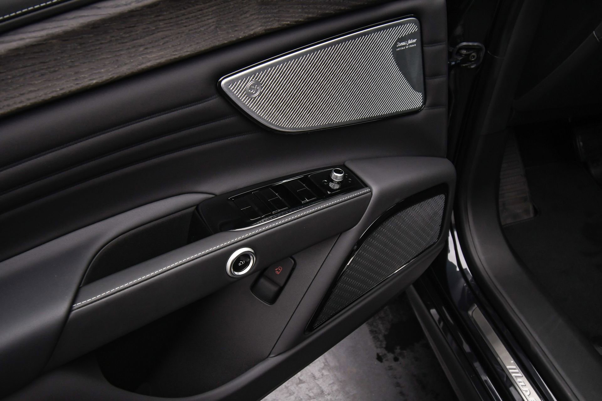 New 2025 Maserati Grecale GT image 37