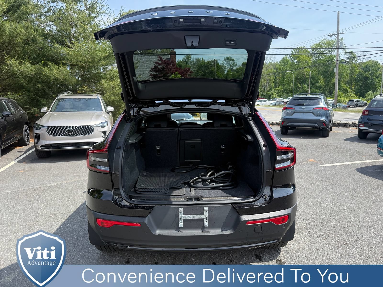 Certified 2023 Volvo C40 P8 Recharge Plus AWD/4WD image 23
