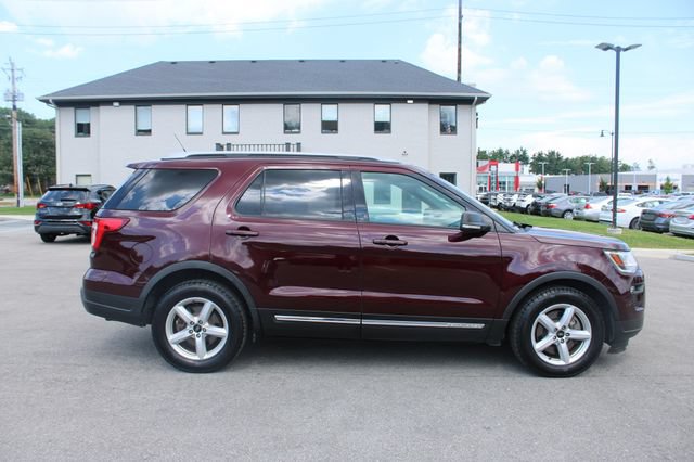 Used 2019 Ford Explorer XLT w/ Equipment Group 202A FWD image 6
