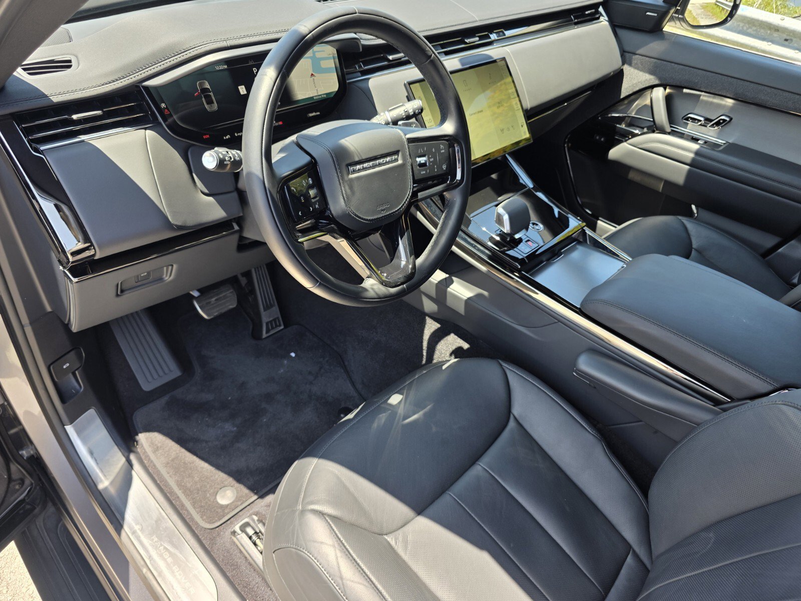 Used 2024 Land Rover Range Rover Sport Dynamic SE AWD/4WD image 11