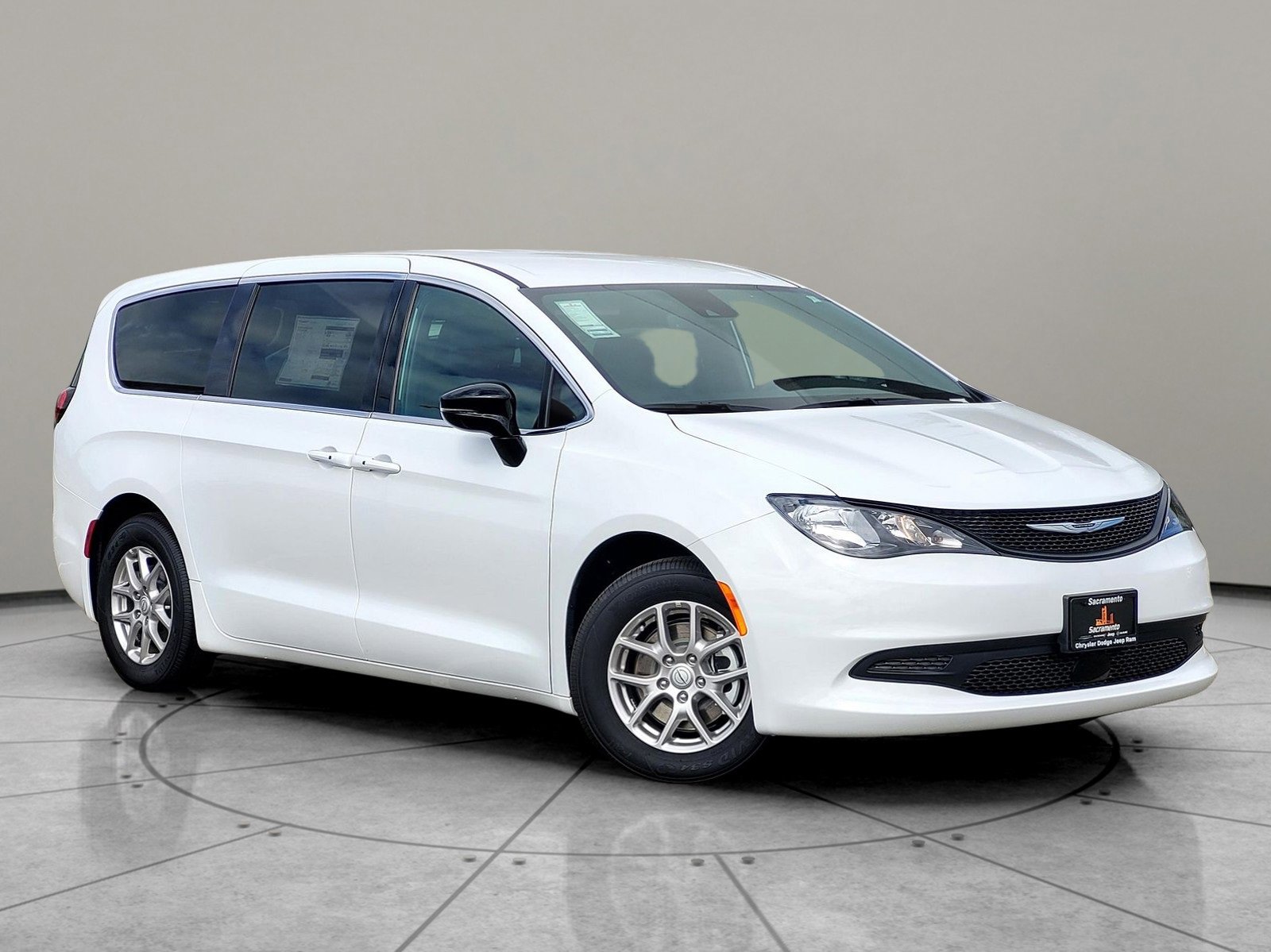 New 2025 Chrysler Voyager LX
