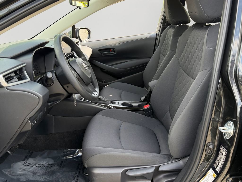 Used 2022 Toyota Corolla LE image 15