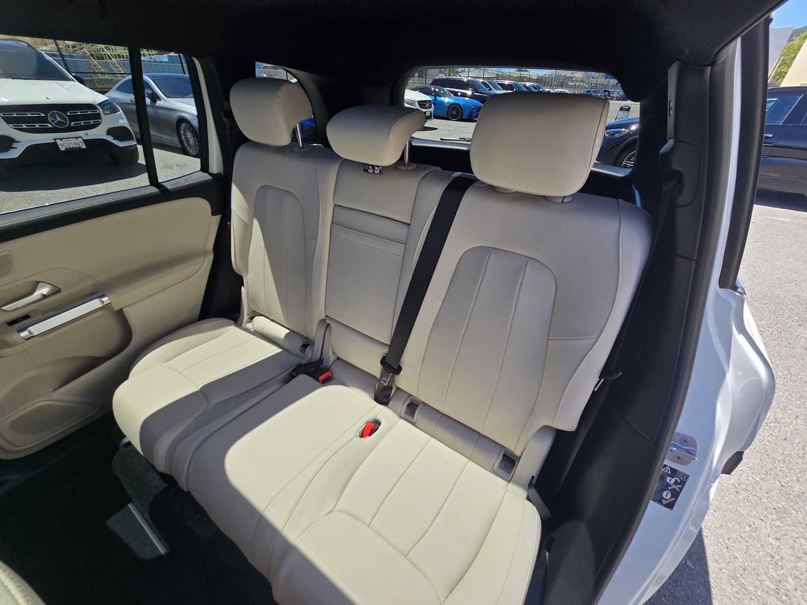New 2026 Mercedes-Benz GLB 250 4MATIC image 17