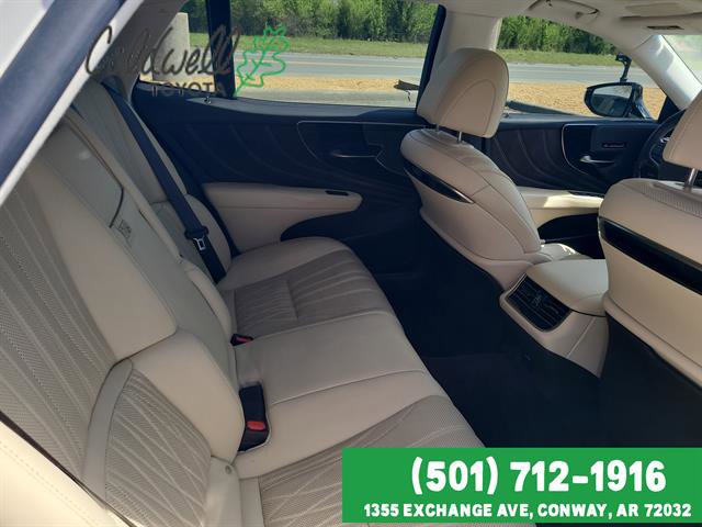 Used 2019 Lexus LS 500 w/ Interior Upgrade Package image 26