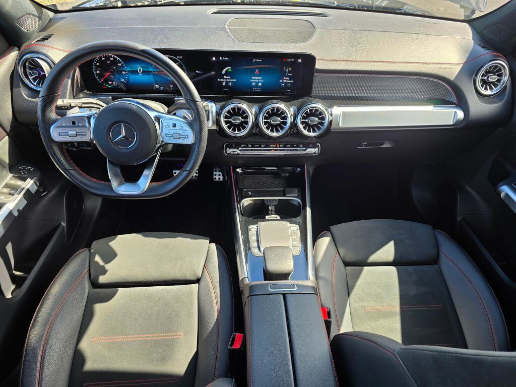 Used 2023 Mercedes-Benz EQB 300 4MATIC image 18