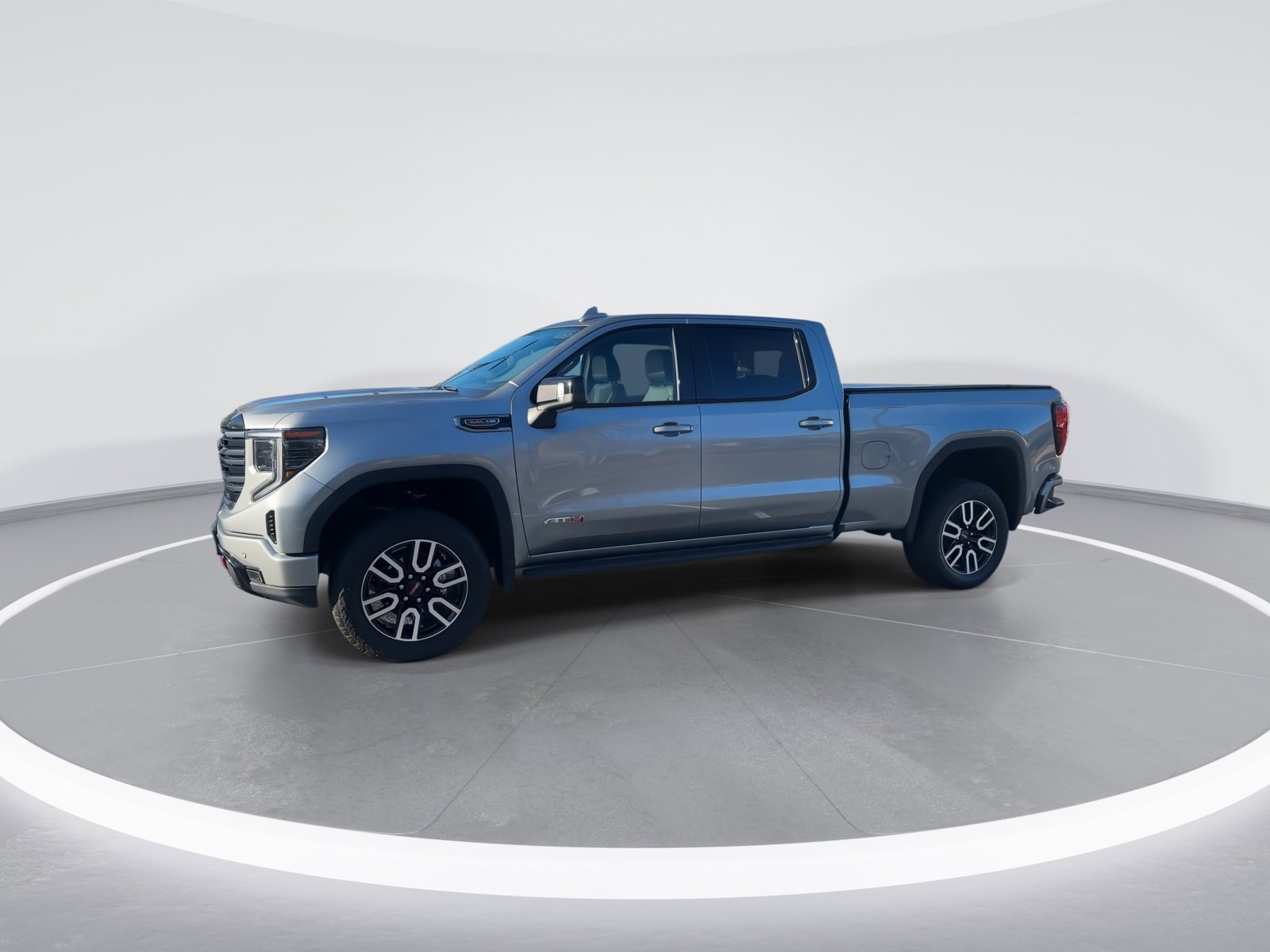 Certified 2025 GMC Sierra 1500 AT4 w/ AT4 Premium Package image 5