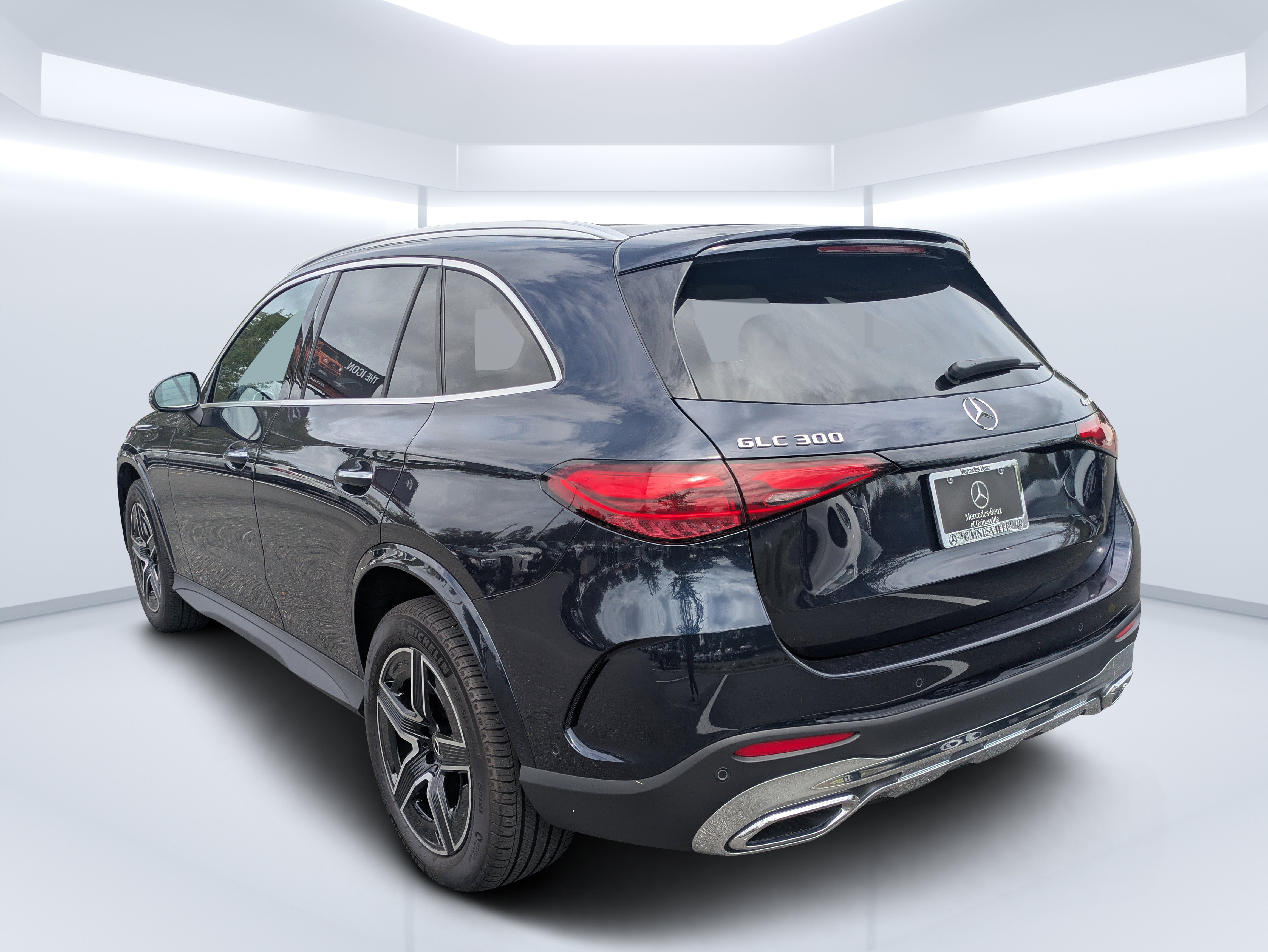 Certified 2024 Mercedes-Benz GLC 300 4MATIC image 5