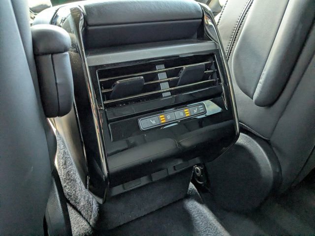 Used 2025 Land Rover Range Rover Sport SE AWD/4WD image 15