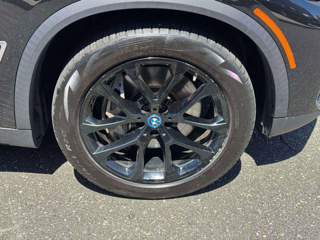 Used 2023 BMW X5 xDrive45e AWD/4WD image 9