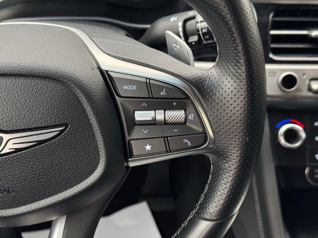 Used 2025 Genesis G70 2.5T image 36