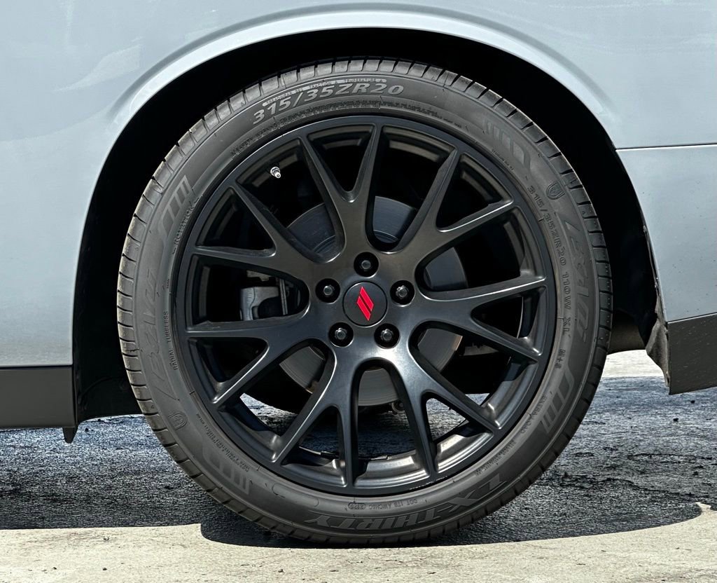 Used 2022 Dodge Challenger R/T w/ Plus Package image 3