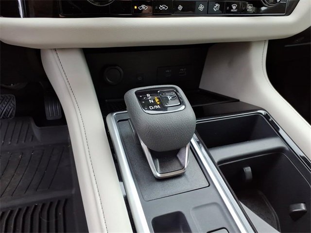 Certified 2025 Nissan Pathfinder SL w/ SL Premium Package image 13