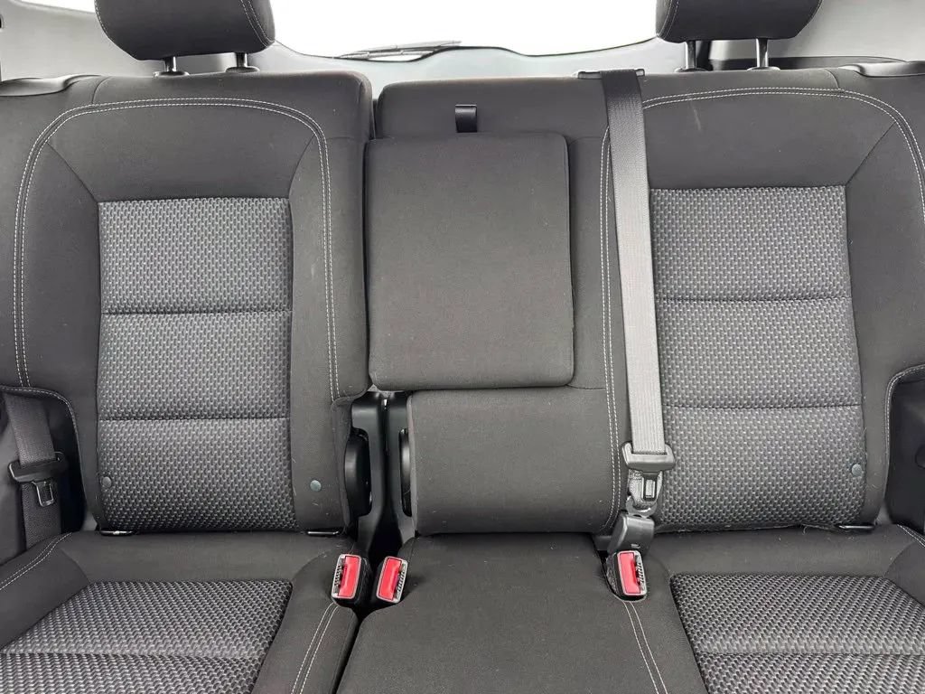 Used 2022 GMC Terrain SLE w/ Driver Convenience Package AWD/4WD image 18