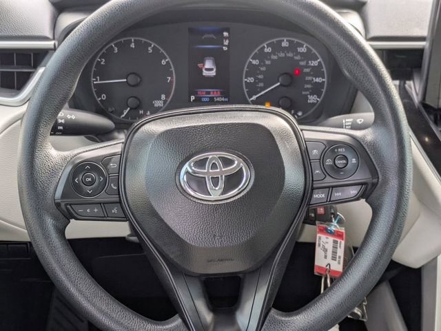 Used 2025 Toyota Corolla Cross L image 13