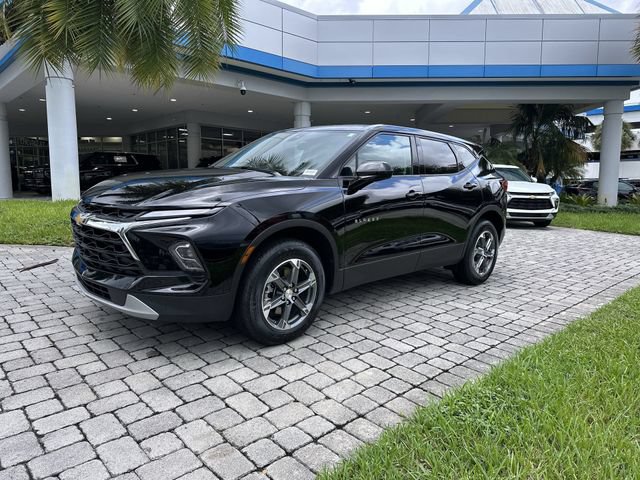 Used 2025 Chevrolet Blazer LT FWD image 21