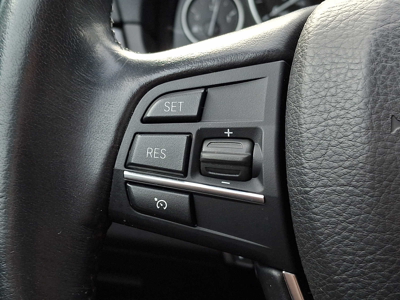 Used 2015 BMW 528i xDrive Sedan AWD/4WD image 19