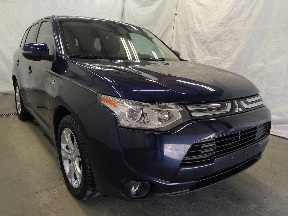 Used 2014 Mitsubishi Outlander GT AWD/4WD image 13