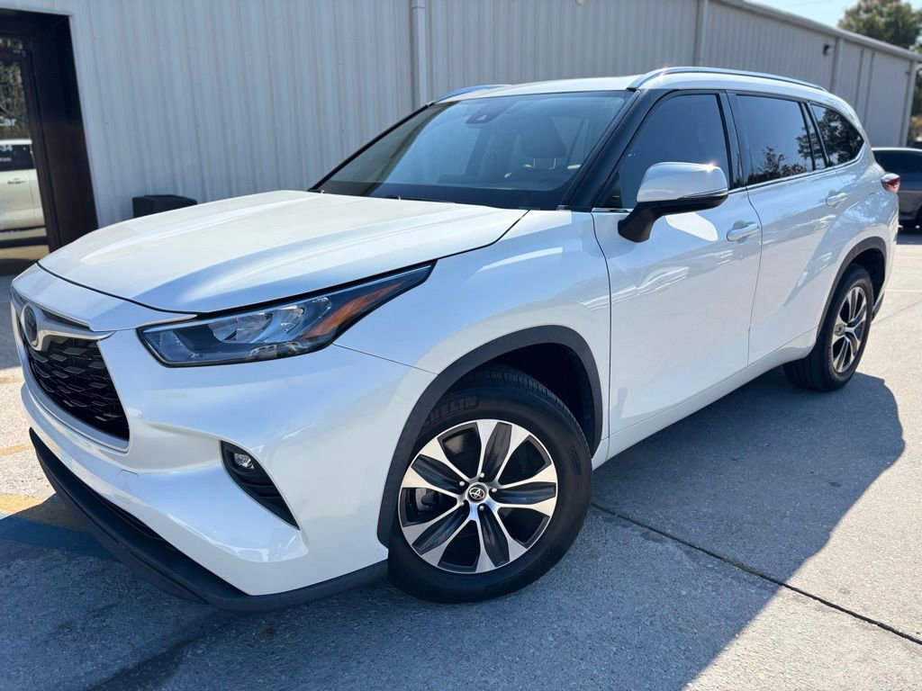 Used 2020 Toyota Highlander XLE