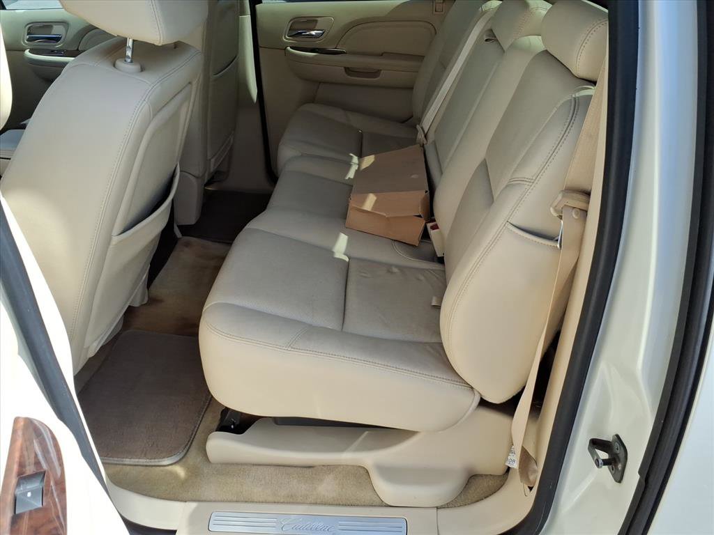 Used 2008 Cadillac Escalade EXT image 12